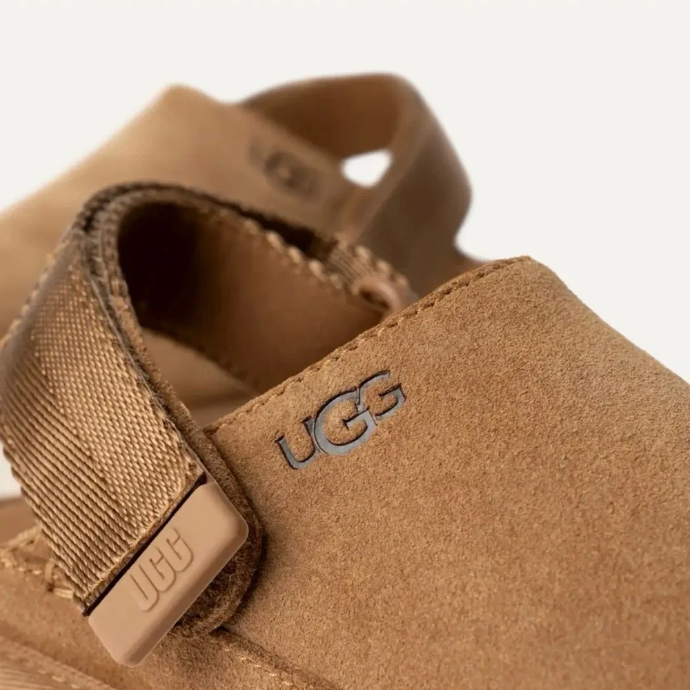 UGG Kids Goldenstar Clog in Brown